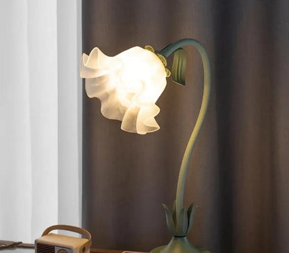 Retro Flower Designed Bedside, Desk & Table Lamp